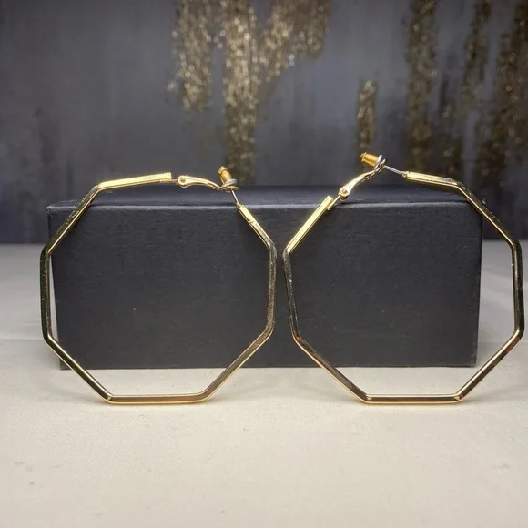 2 Pairs- Elegant Gold and Cream Earrings Set - Picture 4 of 6